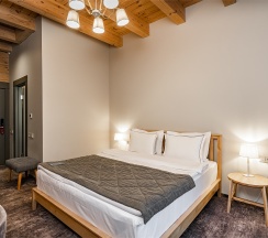 Номер Классик с двуспальной кроватью с видом на реку в Grand Chalet Altay