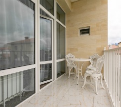 Полулюкс с балконом в Благодать