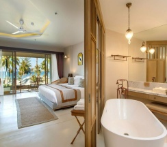 Двухместный номер у моря Grand Deluxe двуспальная кровать в Devasom Khao Lak Beach Resort & Villas