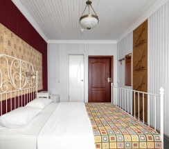 Комфорт с большой кроватью в Дом ученых