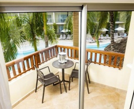 Номер Standard с видом на бассейн в Impressive Resort & Spa