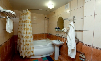 Двухместный полулюкс двуспальная кровать в Нептун