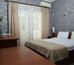 Стандарт с видом на бассейн в Eva