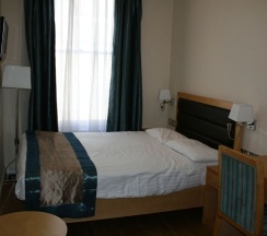 Двухместный номер Superior двуспальная кровать в Cromwell Crown Hotel