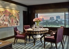 Люкс Royal с 2 комнатами в Anantara Siam Bangkok Hotel