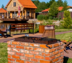 Коттедж "У Озера" в Fishdorf