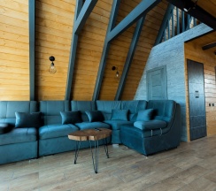 A-frame house в Омо