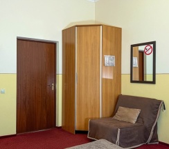 Стандартный трехместный номер с раздельными кроватями и балконом в Прибой