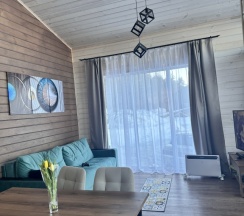 Коттедж с красивым видом из окна в Igora _Family _House