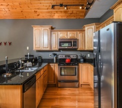 Коттедж с 5 комнатами в Marsh-Mellow Manor 5 Bedroom House