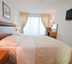 Двухместный номер Standard 2 отдельные кровати в Hotel Croatia