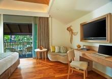 Двухместный номер Wing Deluxe Thai Village двуспальная кровать в Amari Koh Samui