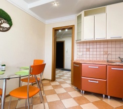 Трёхместные апартаменты c 1 комнатой в Квартира Right Room на Баумана 5а