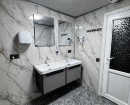 Кровать в общем номере (женский номер) в Navi Hostel
