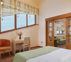 Семейный трехкомнатный люкс в Гуляй-город