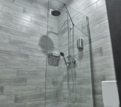 Двухместный стандарт с двуспальной кроватью (7) в July hotel