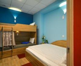 2 номер Семейный без окна в Red apple