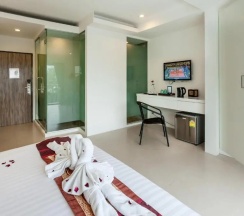Двухместный номер Deluxe (2 отдельные кровати) в Armoni Patong Beach Hotel