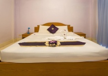 Номер Standard с видом на город в Guesthouse Belvedere - Room for 2 Near Patong Beach, Wifi and Ac