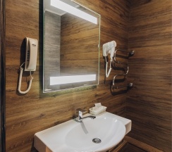 «Luxury» с двуспальной кроватью в Red River Hotel
