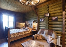 Номер студия Дикий Запад в LogHouse