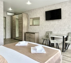 Трехместная комната комфорт в Корнилофф от Травел Хотелс Антураж