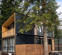 Двухэтажный коттедж в Архыз