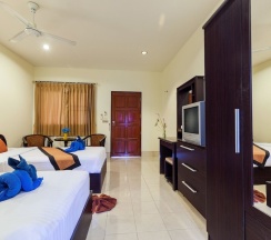 Двухместный номер Superior 2 отдельные кровати в Smile House Karon