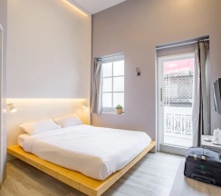 Одноместный номер Deluxe двуспальная кровать в Nornyaowarat Hostel
