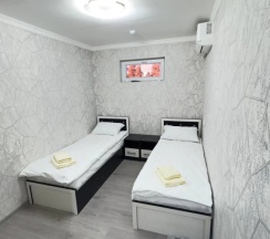 Двухместный номер Standard Мансарда 2 отдельные кровати в Хостел Parvona