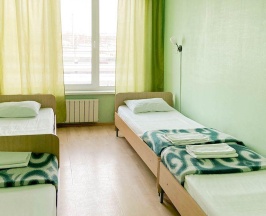 Кровать в 4-местном общем мужском номере в Smart Hotel KDO Екатеринбург