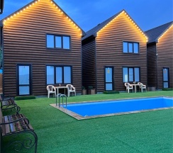 Двухэтажный коттедж с видом на море в 4 Сезона