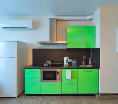 Однокомнатный номер бизнес-класса с гостиной-кухней и спальней в Degas lite hotel