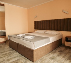 Номер Standard с красивым видом из окна в Триумф
