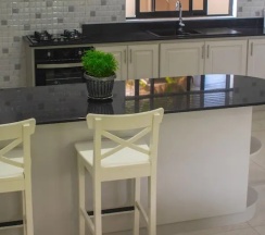 Апартаменты Deluxe c 1 комнатой с балконом в East Horizon Self-Catering