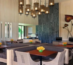 Клубный люкс с балконом и с видом на море в Отель Dusit Thani Krabi Beach Resort