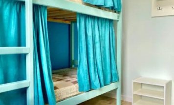 Мужской восьмиместный номер в Compass