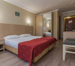 Стандарт 2-х местный с балконом Корпус №2 в Амакс Курорт Орбита