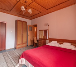 Четырёхместный номер (Building 1) Коннект с 2 комнатами с балконом в Ателика Улиткино