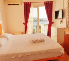 Двухместный номер Standard с видом на море двуспальная кровать в Angora Hotel