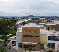 Джуниор сюит с балконом  и видом на город  в Green house