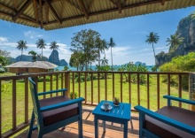 Двухместная вилла seafront двуспальная кровать в Tinidee Hideaway Tonsai Beach Krabi