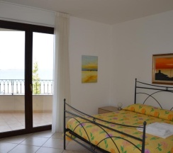 Апартаменты c 1 комнатой seafront в Alida Del Mar