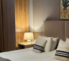 Двухместный номер Deluxe с балконом и с видом на город двуспальная кровать в Amra