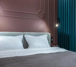 Люкс с 2 комнатами с балконом и с красивым видом из окна в Apart hotel Colibri