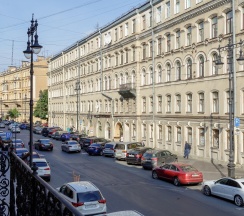 Двухместный улучшенный номер с видом на ул.Маяковского в Агни