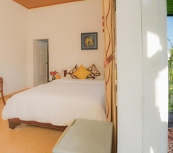 Двухместный номер Standard с балконом двуспальная кровать в Strawberry Garden Homestay