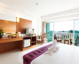 Двухместный номер Deluxe с балконом 2 отдельные кровати в Rawai Princess Hotel