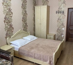 Трехместный номер-студия в Хижина счастья