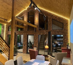 Дом в Мох house